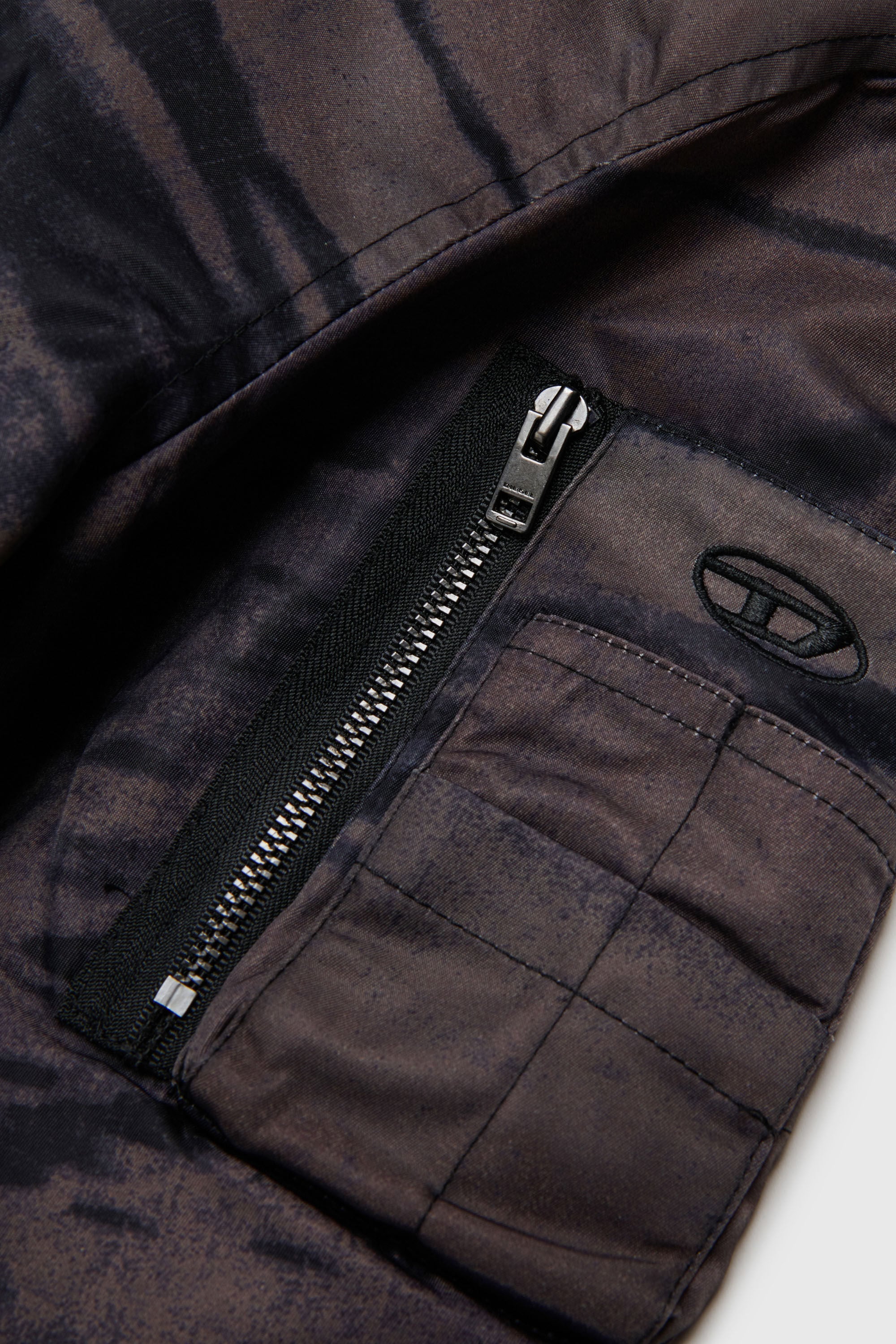 Diesel - JAKEPSDLBZ, Man's Nylon bomber jacket with quilted lining in Green - 4