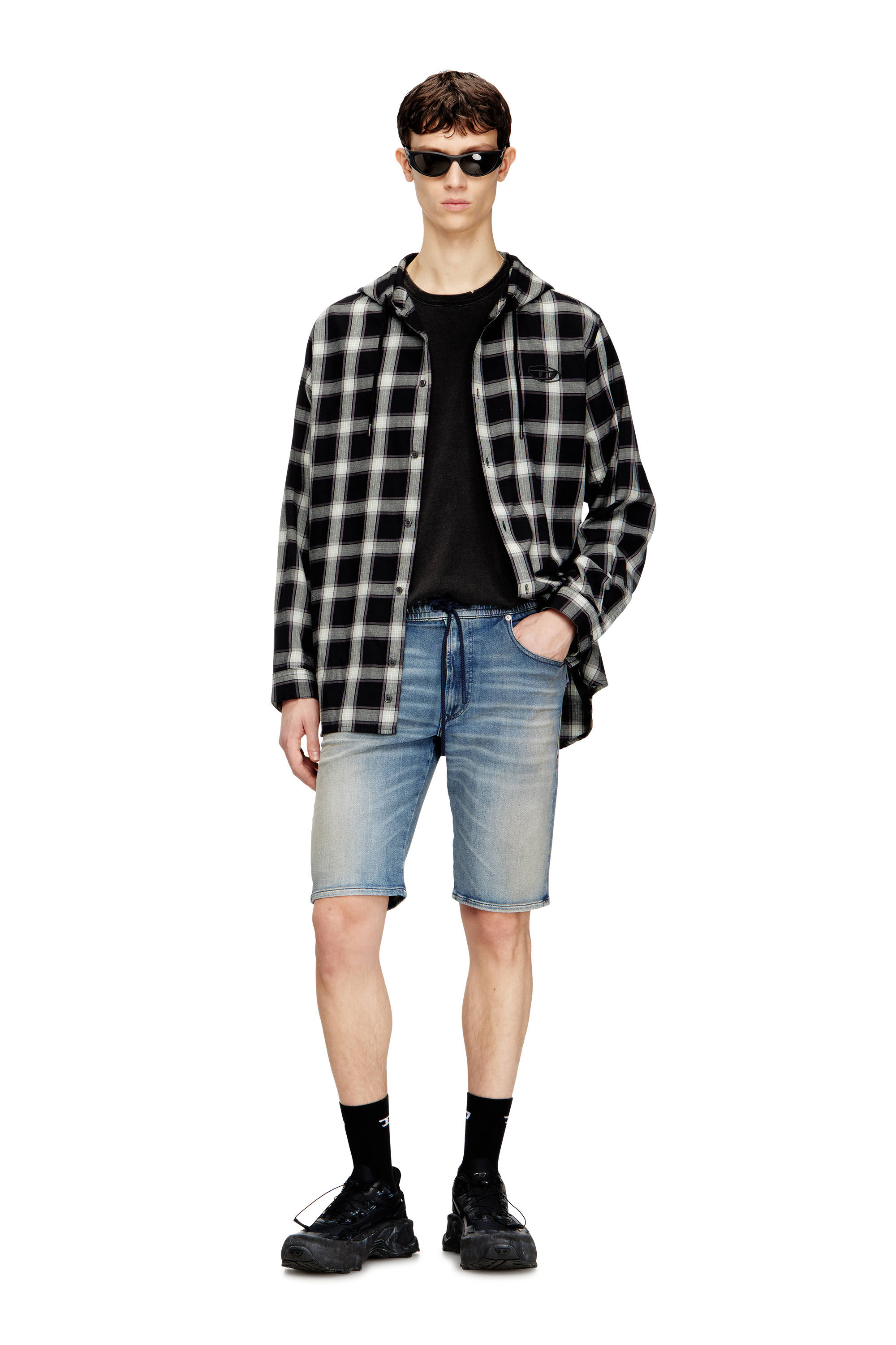 Diesel - 2033 D-KROOLEY-SHORT JOGG, Man's Slim-fit shorts in clean JoggJeans in Light Blue - 1