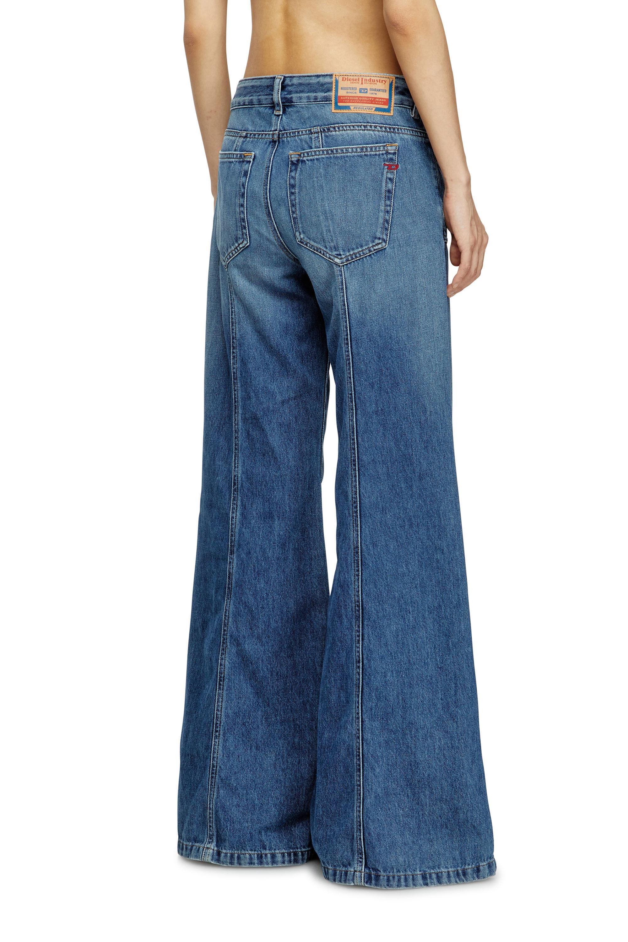 Women's Flare Jeans | Low Waist D-Akii | Medium blue | Diesel SI