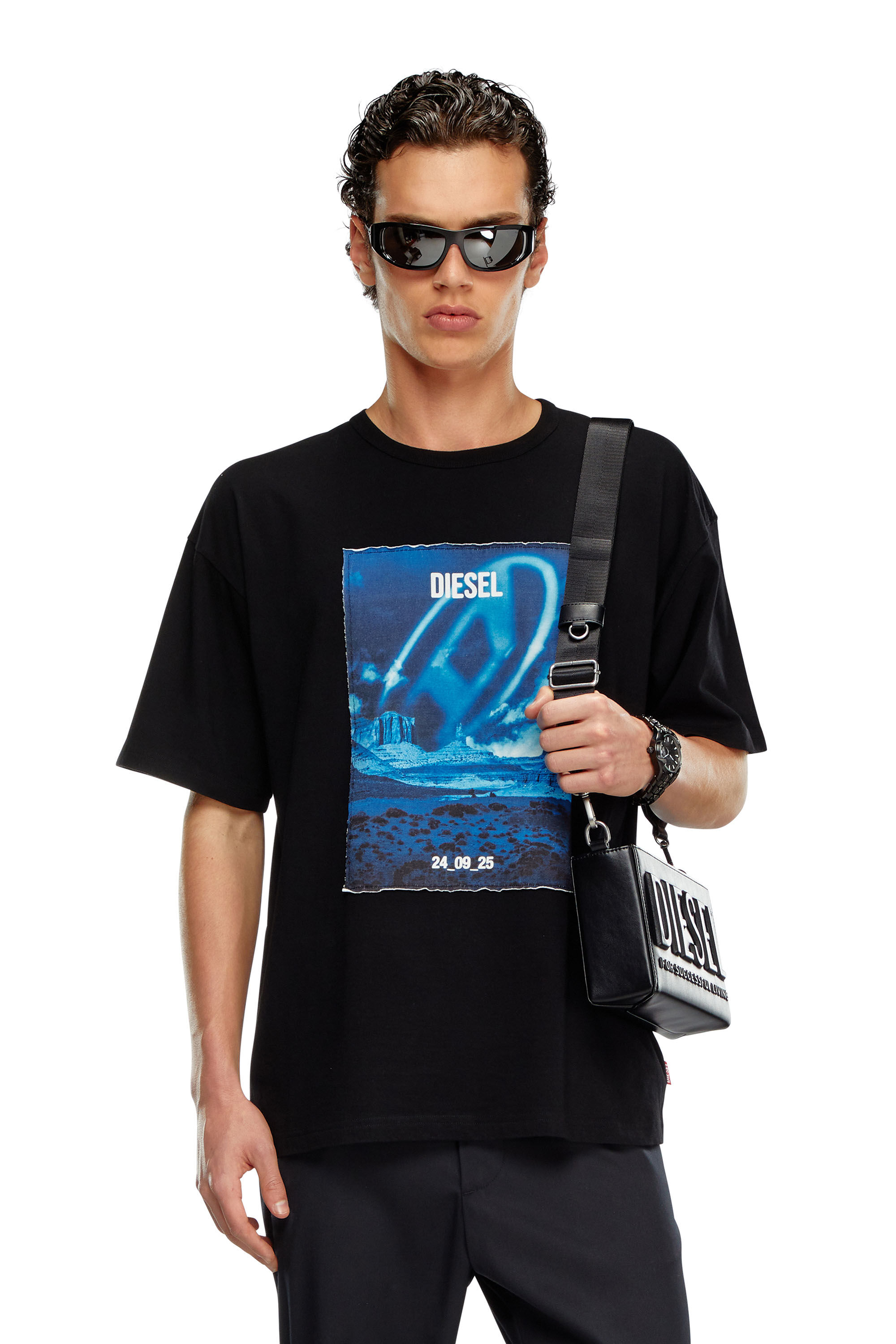 Diesel - T-BOXT-Q16, Man Long-sleeve T-shirt with printed patch in Black - Image 3