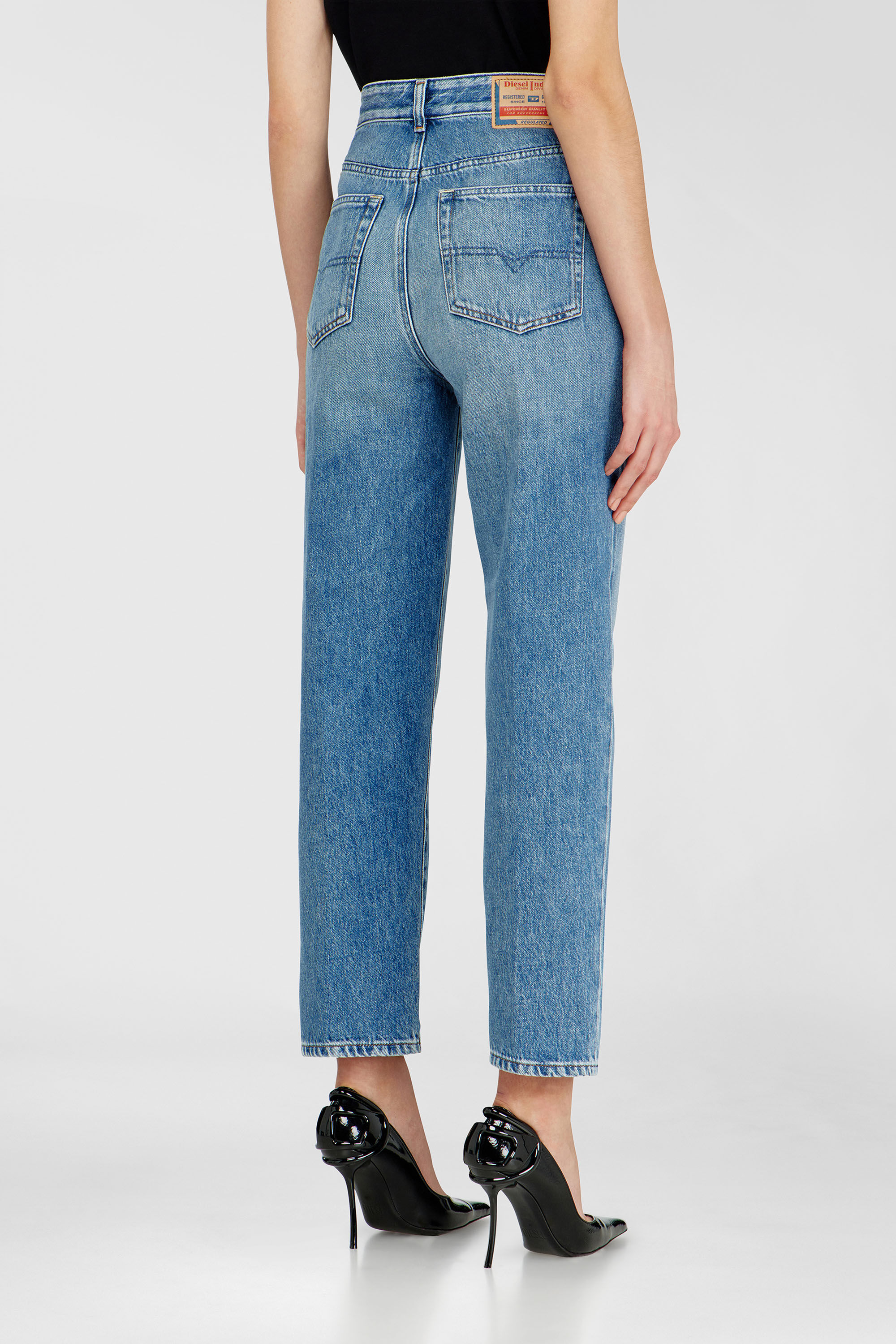 Diesel - Woman's Regular Jeans 1981 D-Went 09Q07, Light Blue - 5