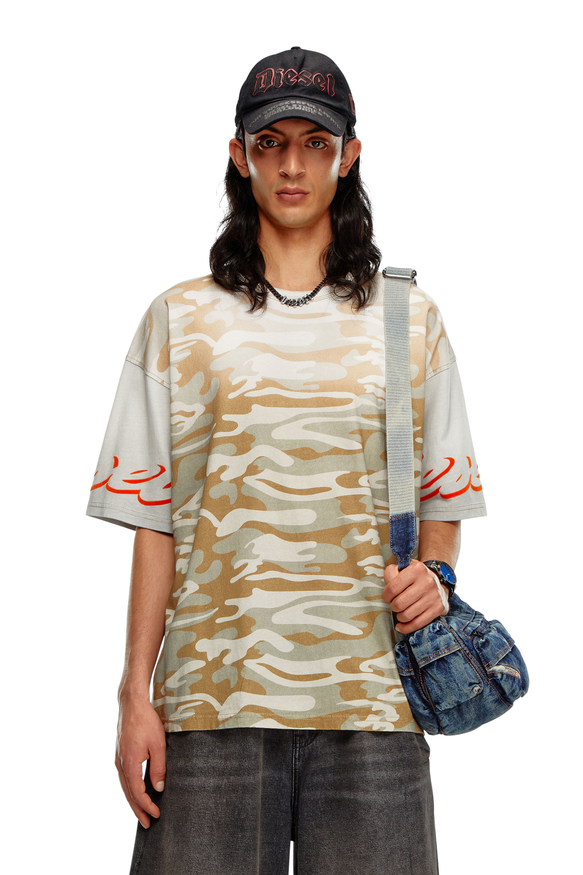 Diesel - T-BOXT-Q11, Man's Faded camo T-shirt with flocked logo in Brown/Green - 3