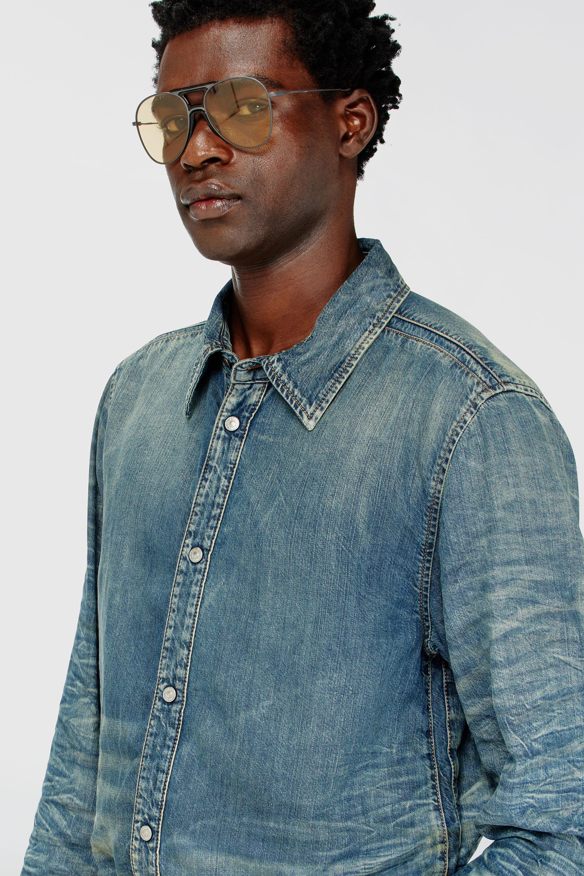 Men's Shirt in dirty-effect creased denim | Blue | Diesel SI