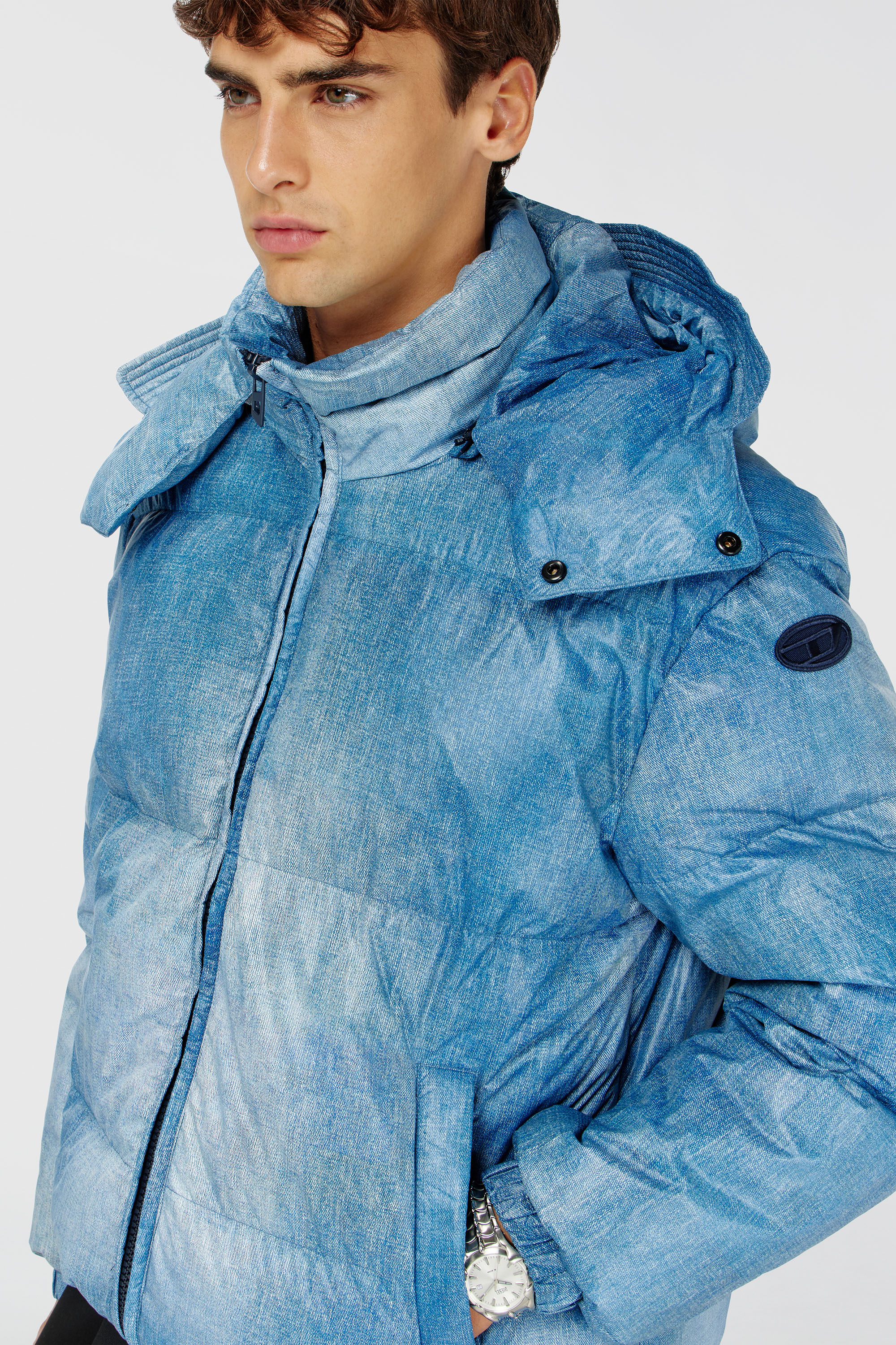 Diesel - W-ROLLY-WRD-BFBN, Man's Hooded down jacket with denim-effect print in Blue - 5