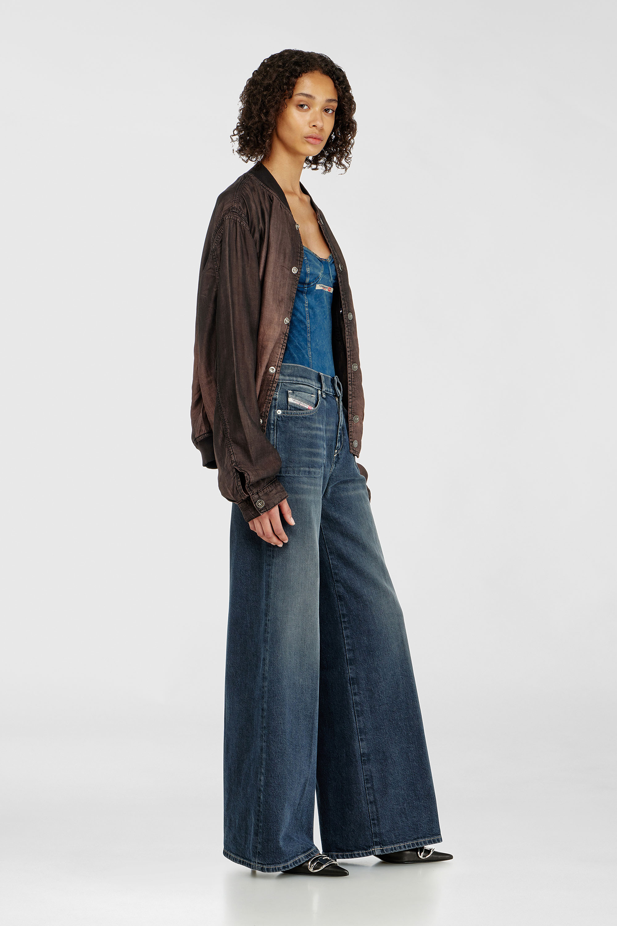 Diesel - Woman's Flare Jeans 1978 D-Akemi 007EI, Dark Blue - 2