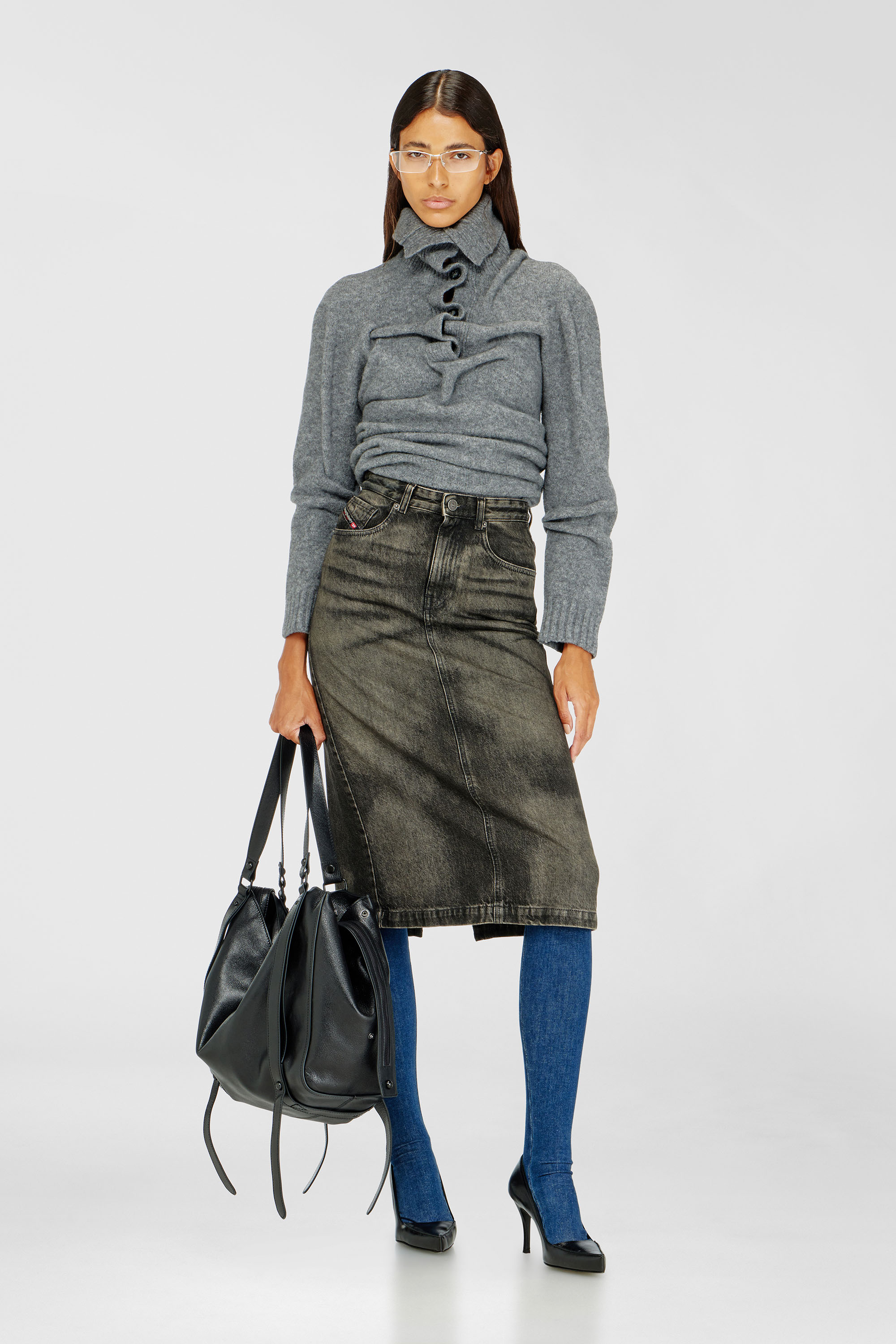 Pencil skirt in dirty-effect denim