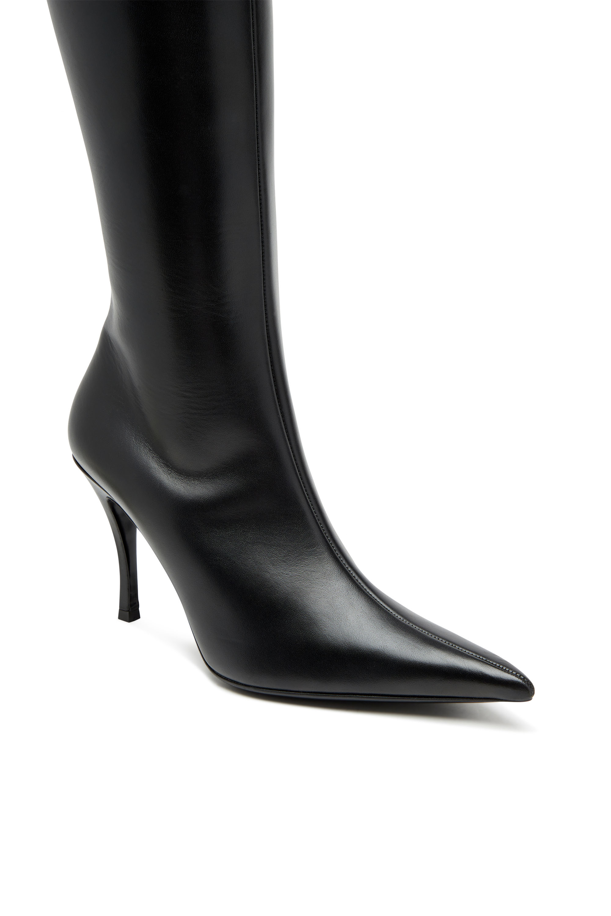 Diesel - D-VENUS HBT, Woman's D-Venus-Leather boots with oval D plaque in Black - 4