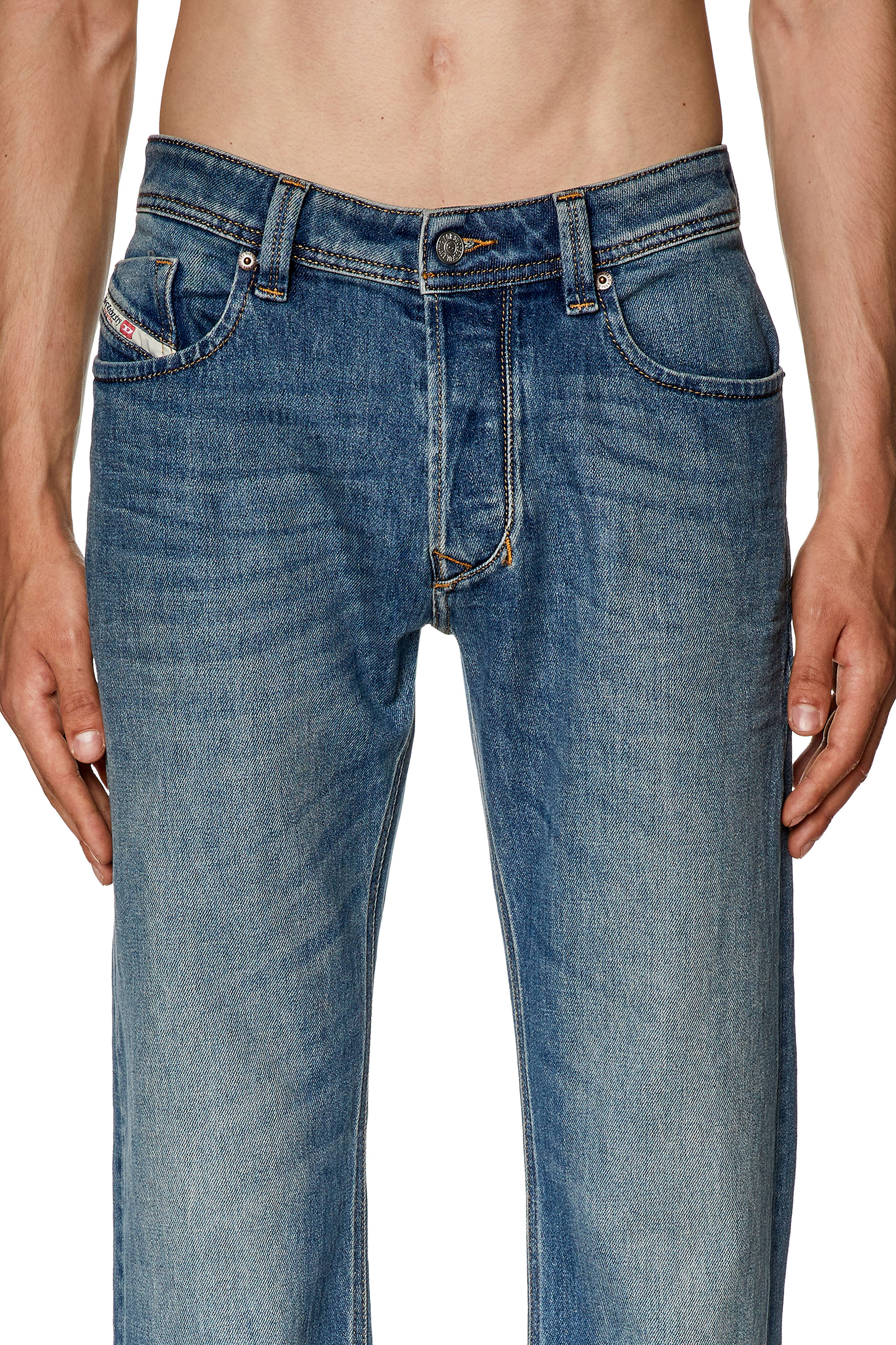 Diesel - Straight Jeans 1985 Larkee 09F88, Medium blue - Image 3