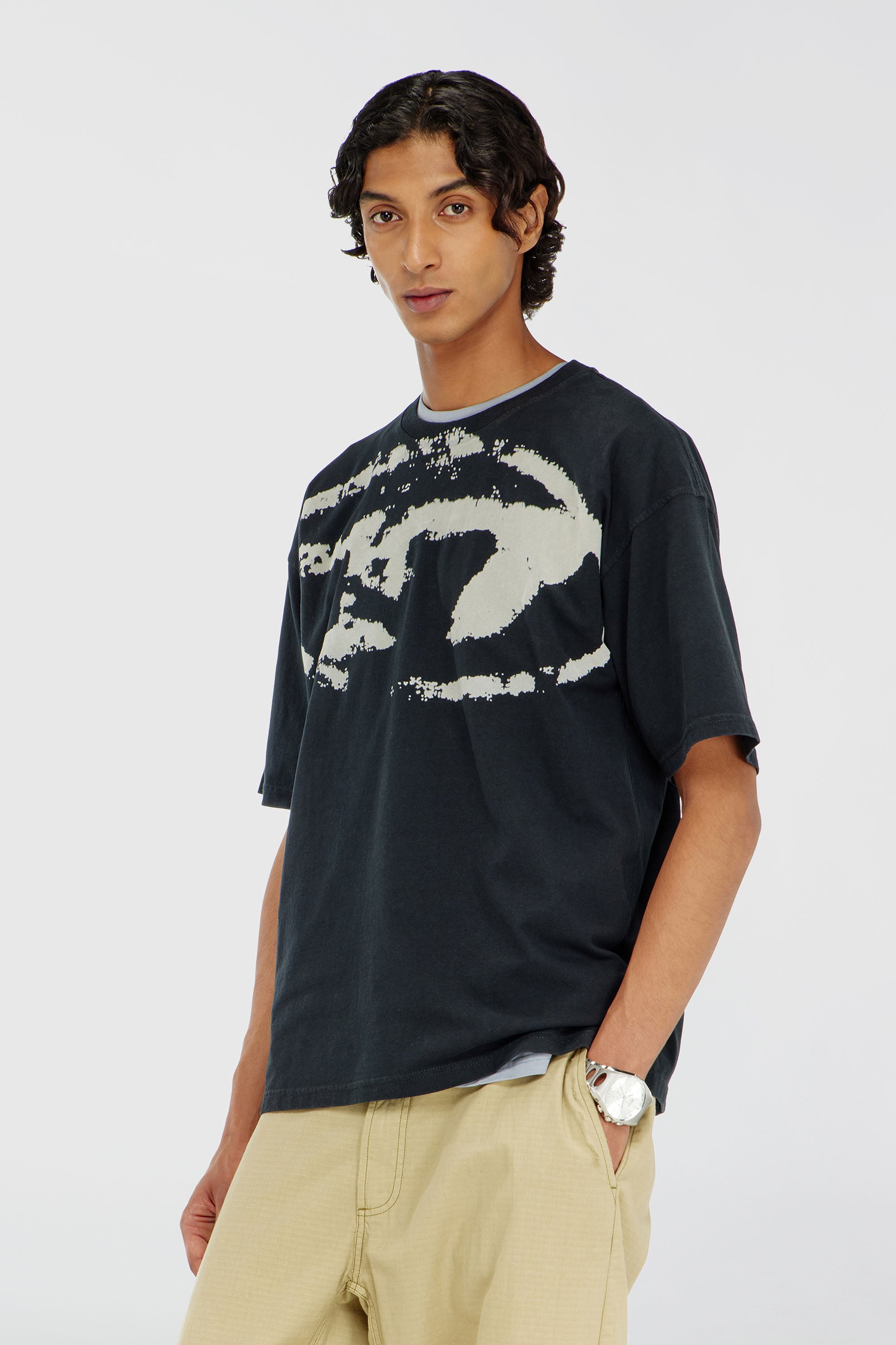 Diesel - T-BOXT-N14, Man's T-shirt with distressed flocked logo in Black - 1