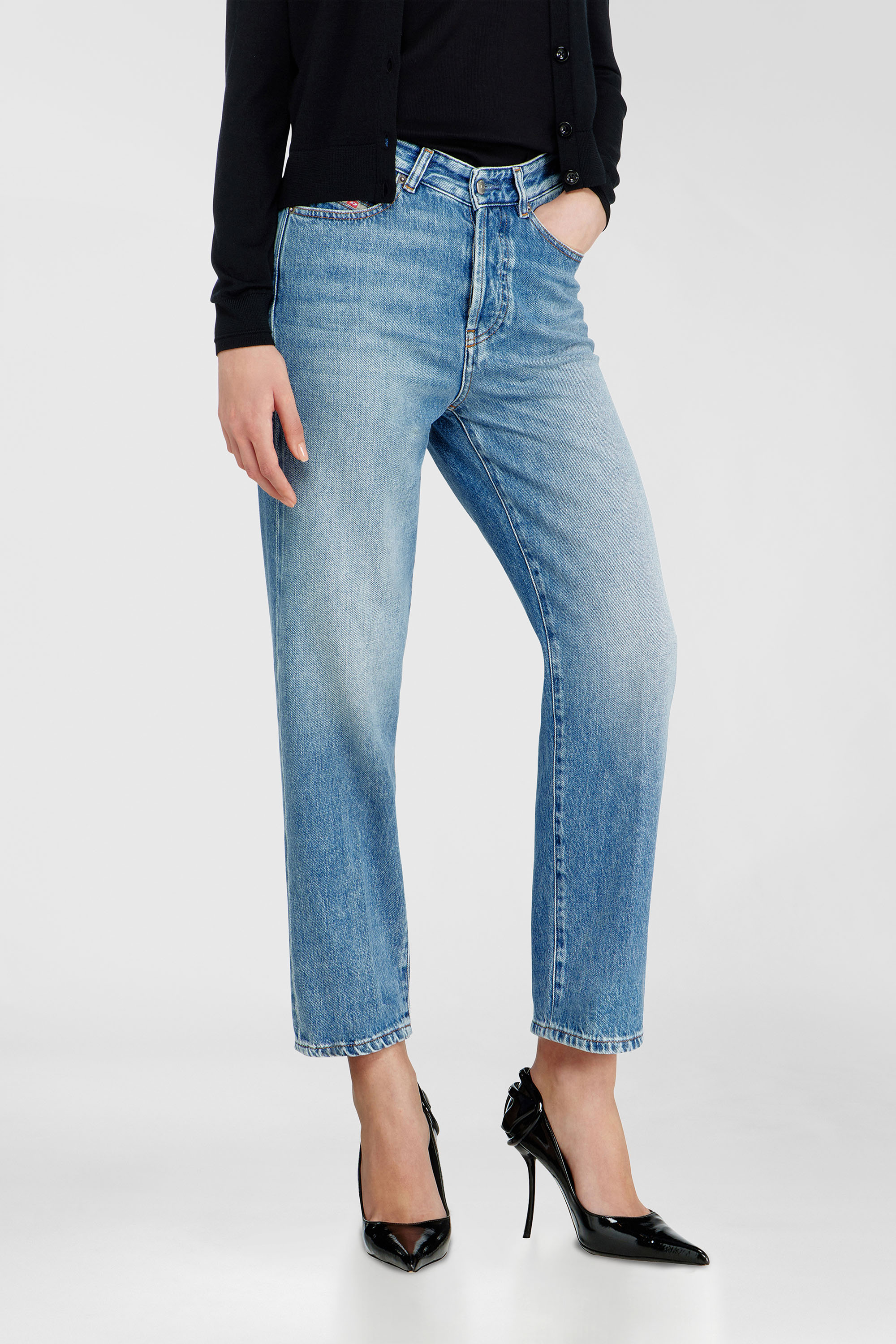 Diesel - Woman's Regular Jeans 1981 D-Went 09Q07, Light Blue - 7