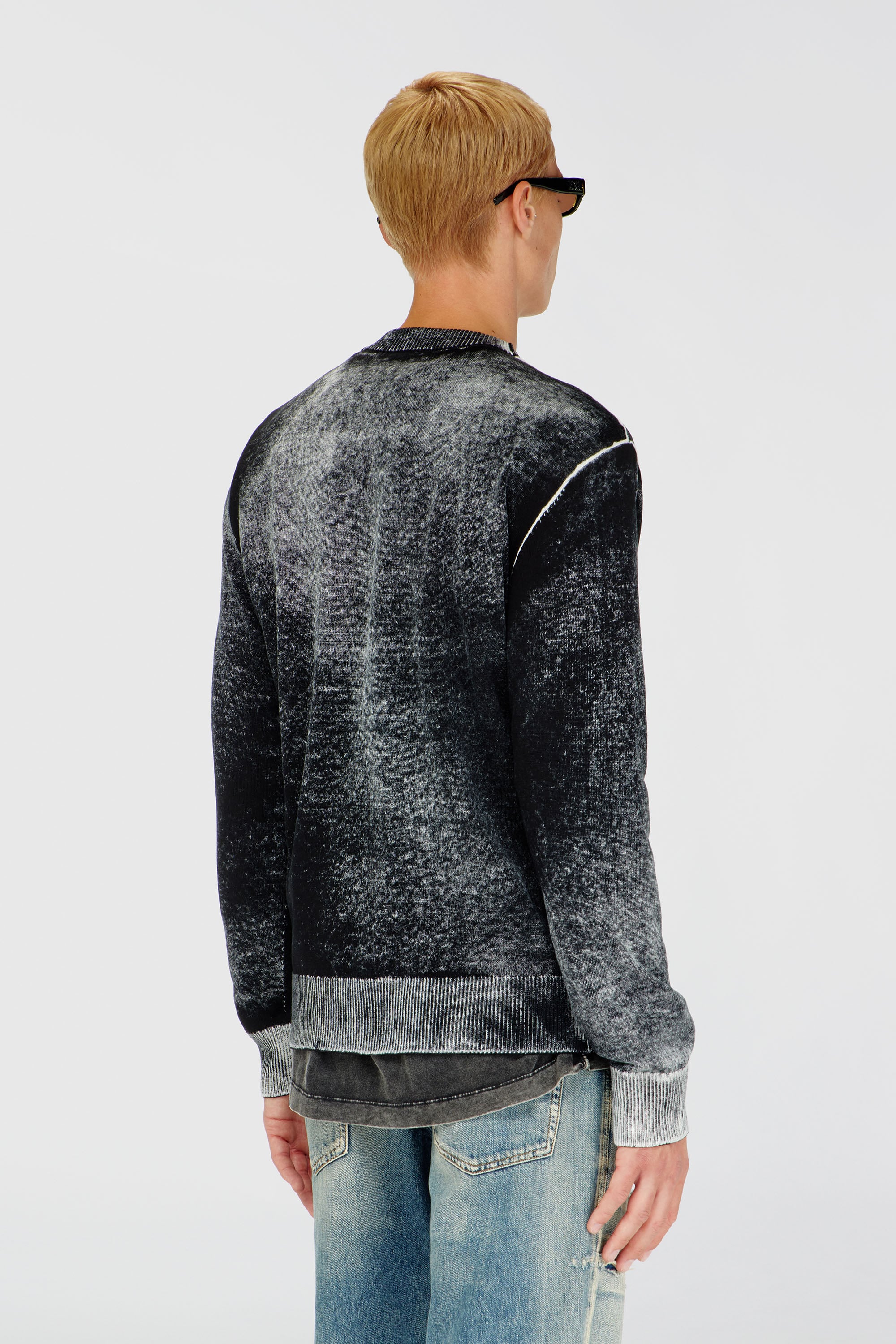 洗練されたデザイン　DIESEL K-LAURENT A21747 XXL Men's Jumper with faded reverse print | Black | Diesel SI